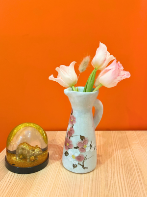 Petit vase peint à la main